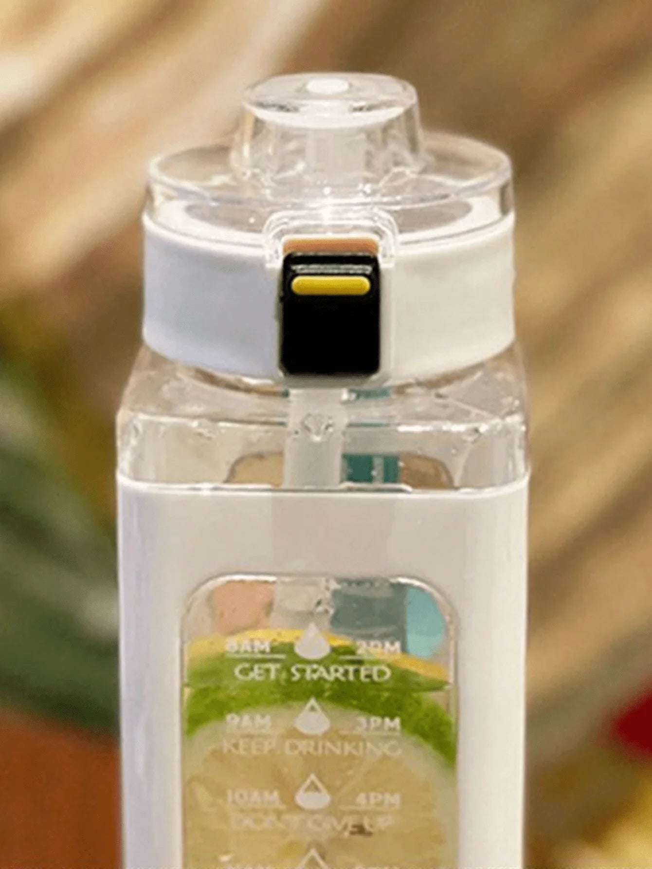 700ml White Sports Water Bottle with Sippy Lid
