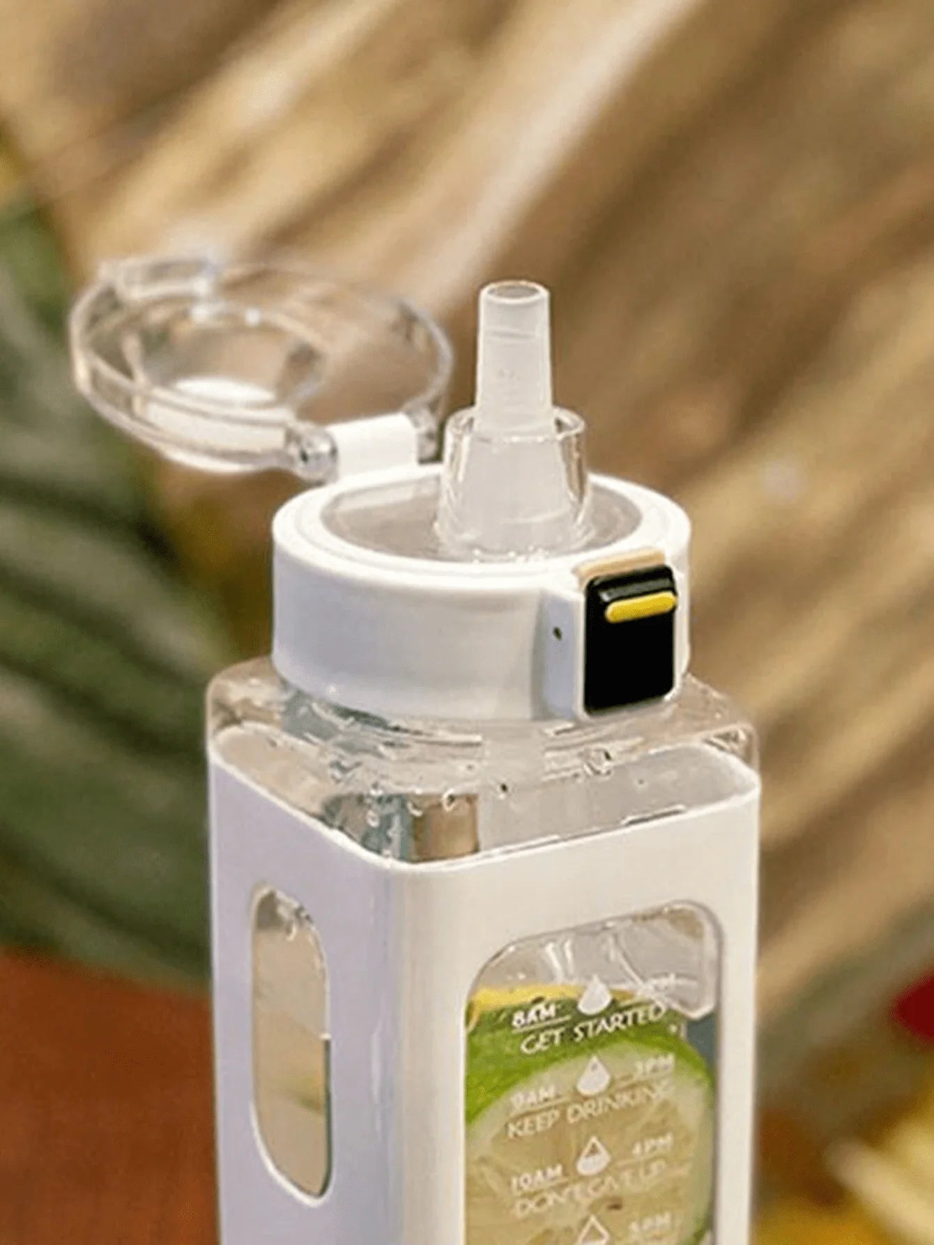 700ml White Sports Water Bottle with Sippy Lid