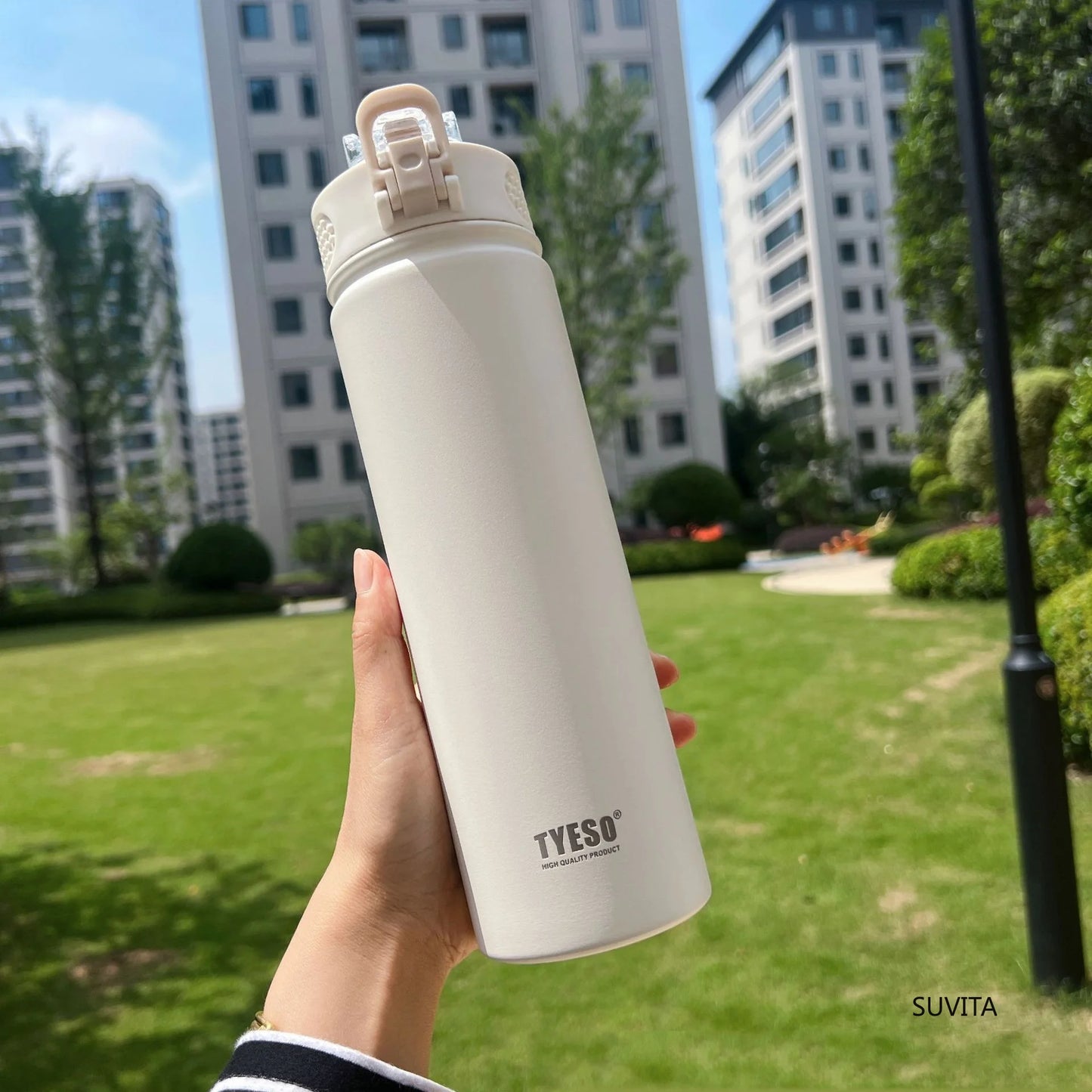 TYESO 600ml/750ml Stainless Steel Thermos Water Bottle with Straw