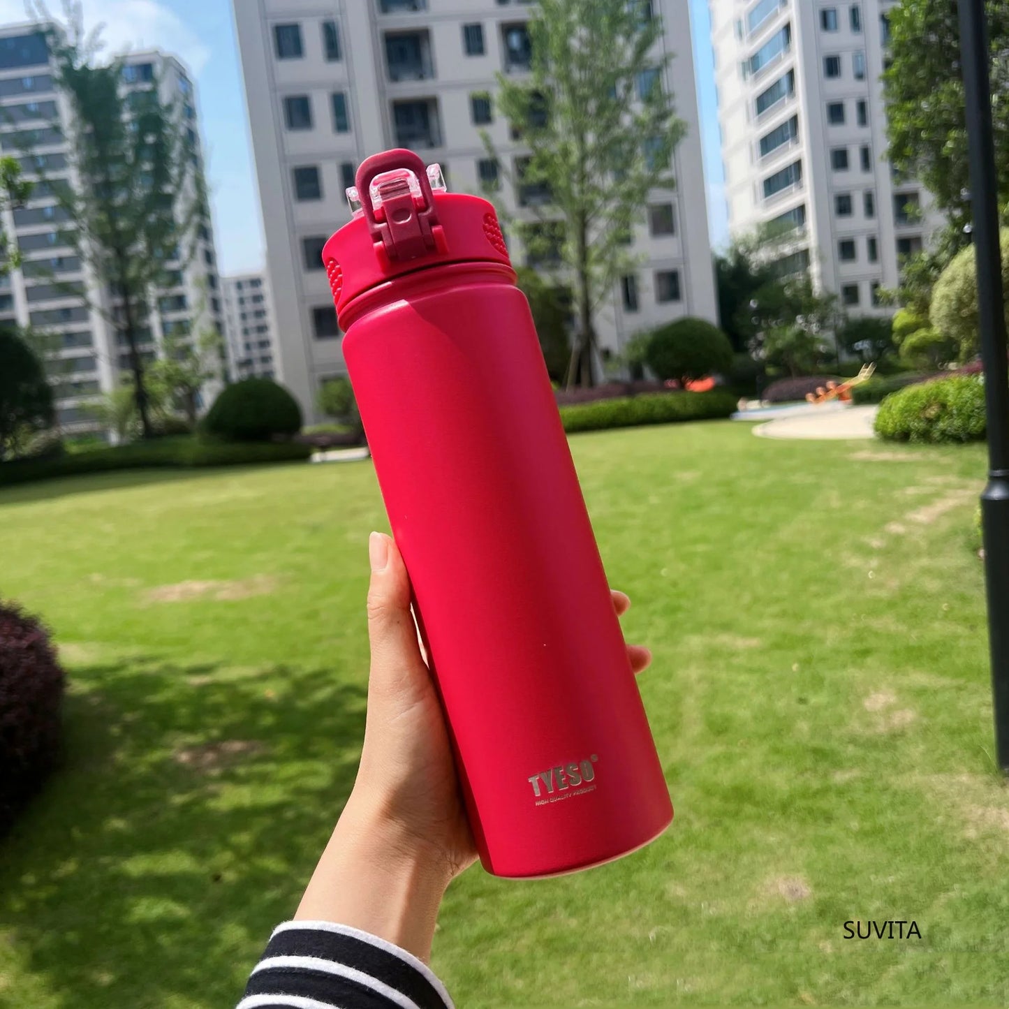 TYESO 600ml/750ml Stainless Steel Thermos Water Bottle with Straw